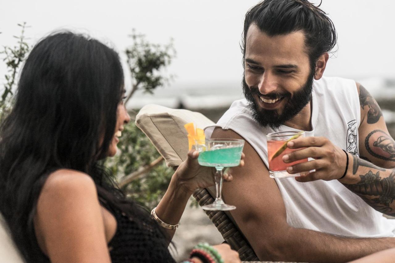 White Banana Beach Club ゼネラル・ルナ エクステリア 写真